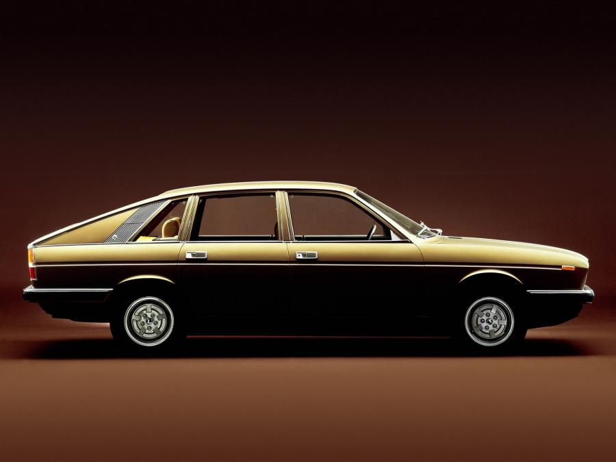 Lancia Gamma Berlina 1976 года  (фото 13 из 15)